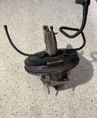 Renault Scenic III - Grand scenic III Brake booster 472100013R