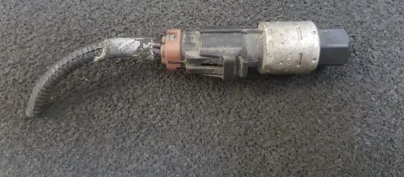 Air conditioning (A/C) pressure sensor