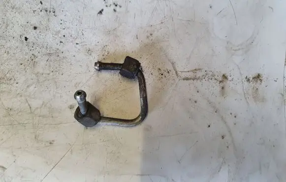 Land Rover Discovery 3 - LR3 Fuel injector supply line/pipe NOCODE