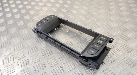 Land Rover Evoque I Radio/GPS head unit trim BJ3218C858DC