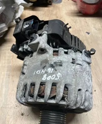 Peugeot 5008 Generator/alternator 9815455980 4081122