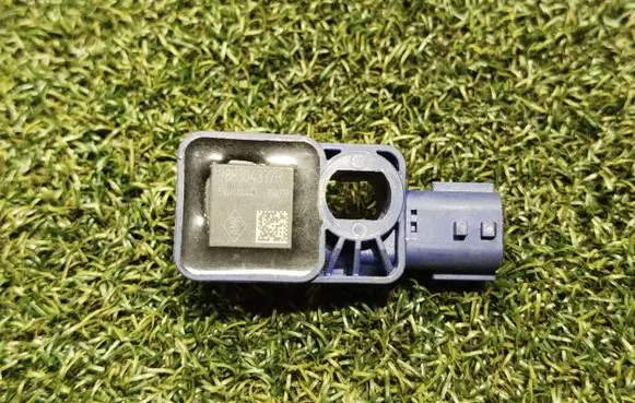 Renault Trafic III (X82) Airbag deployment crash/impact sensor 988304337R
