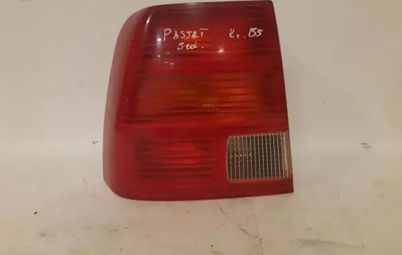 Volkswagen PASSAT B5 Rear/tail lights 3B5945095G
