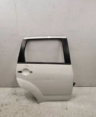 Mitsubishi Outlander Rear door