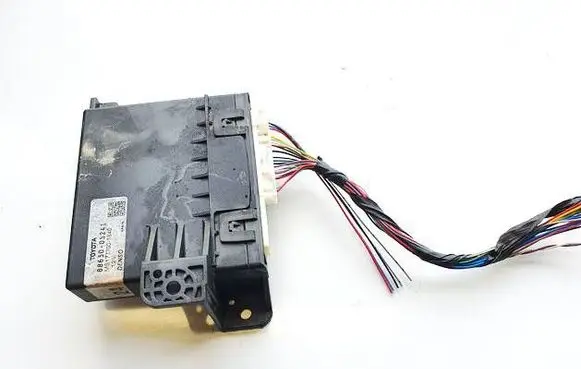 Toyota Avensis T270 Other control units/modules 8865005241