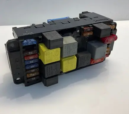 Mercedes-Benz C W203 Fuse module 0025459301 5DK00797320 A0025459301