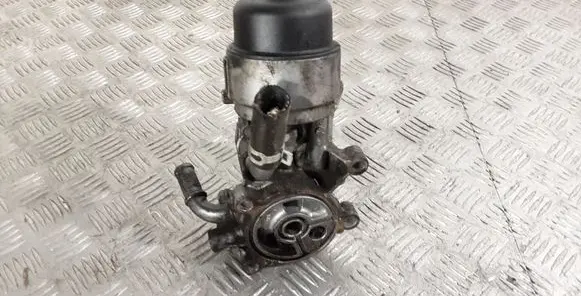 Ford Kuga I Oil filter mounting bracket