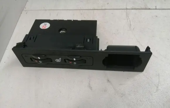 Lexus RX 450H Seat heating switch 453451