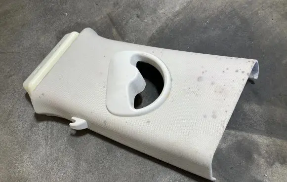 Land Rover Evoque II (B) pillar trim (top) K8D2243A87AF 80019L00
