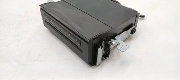 Mercedes-Benz ML W164 CD/DVD changer 18112091 29AUG05