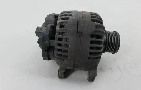 Skoda Fabia Mk1 (6Y) Generator/alternator 045903023A