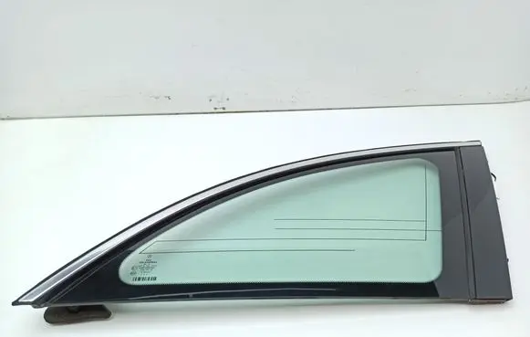 Mercedes-Benz R W251 Rear side window e000251