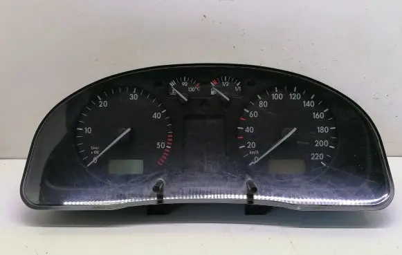 Volkswagen PASSAT B5 Speedometer (instrument cluster) 09051969906 09051940090