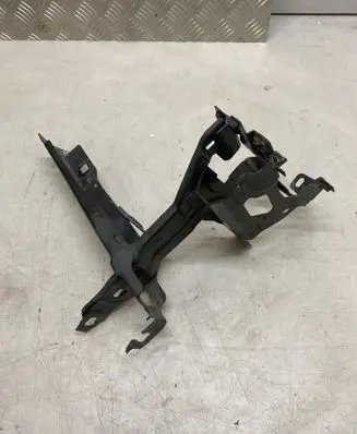 BMW 5 G30 G31 G38 Front bodywork piece 17023811