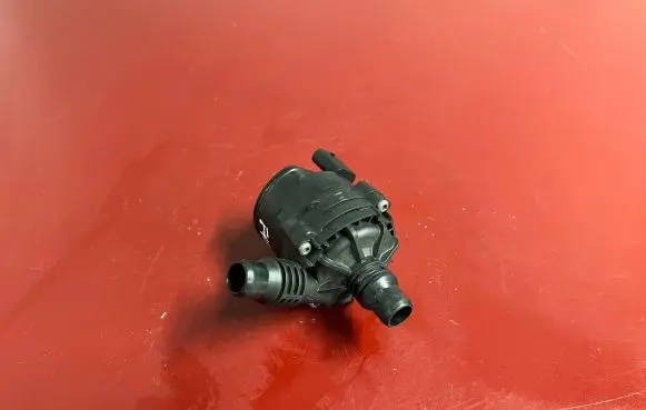 BMW X1 F48 F49 Electric auxiliary coolant/water pump 9470972