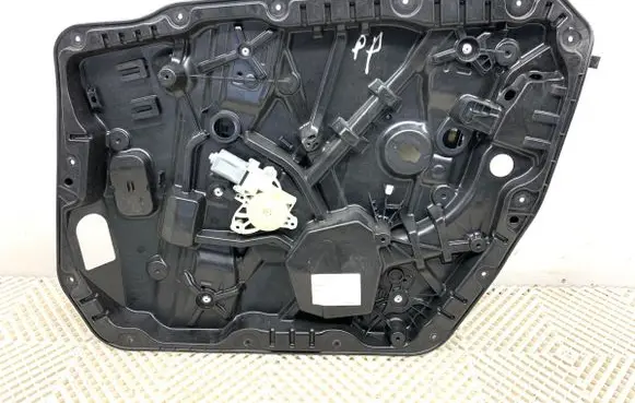 Mercedes-Benz GLE W167 Front door window regulator with motor A1677230100