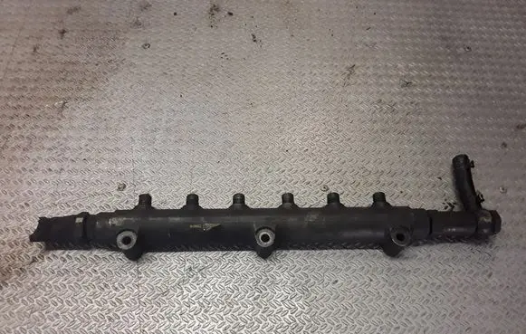 Volvo S60 Fuel main line pipe