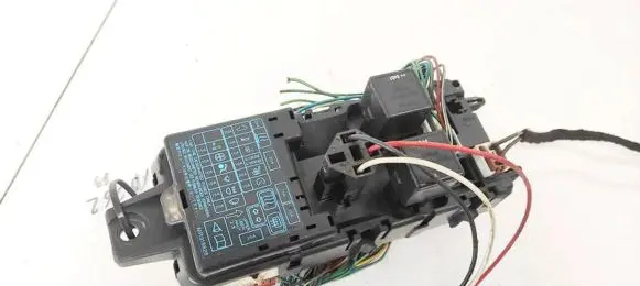 Mitsubishi Carisma Fuse box set MR318828