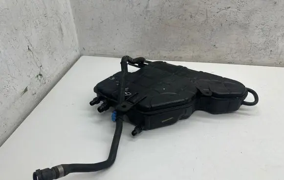BMW 6 F06 Gran coupe Coolant expansion tank/reservoir 8610819 108086