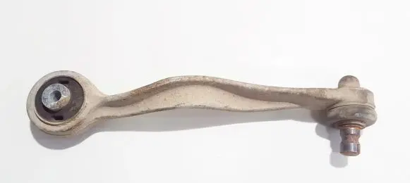 Volkswagen PASSAT B5 Front lower control arm/wishbone