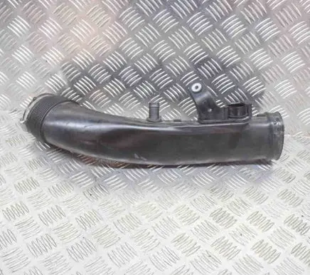 BMW 6 F12 F13 Air intake duct part 7605585