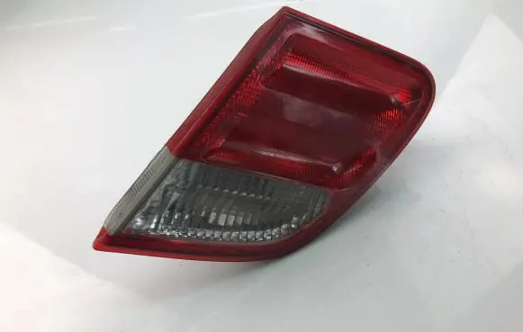 Mercedes-Benz E W210 Tailgate rear/tail lights A2108203864