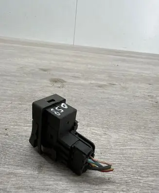 Volvo 850 Seat heating switch 549789