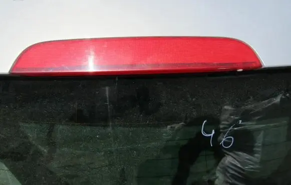 Renault Vel Satis Third/center stoplight