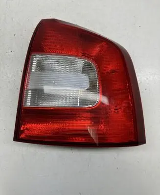 Skoda Octavia Mk2 (1Z) Rear/tail lights 1Z9945096A 1Z9945258
