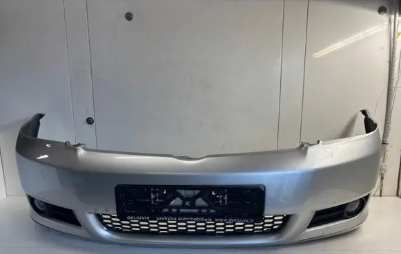 Toyota Corolla Verso AR10 Front bumper 768510F010
