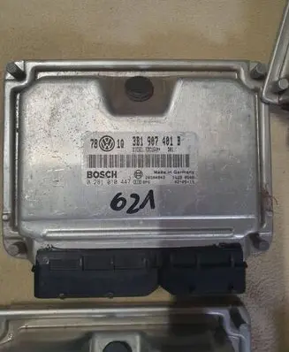 Volkswagen PASSAT B7 Engine control unit/module 3B1907401B 28SA4843 0281010447