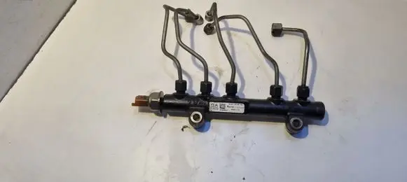 Ford Focus Fuel main line pipe 980477678000