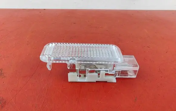 Audi A6 S6 C6 4F Front door interior light 8D094741B