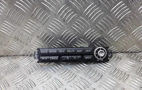 Nissan X-Trail T30 Head unit multimedia control 28395ES60A