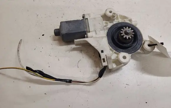Ford Focus Rear door window regulator motor 4M5T14553 995209101 0130822216