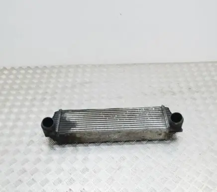 BMW 7 F01 F02 F03 F04 Intercooler radiator 7812016
