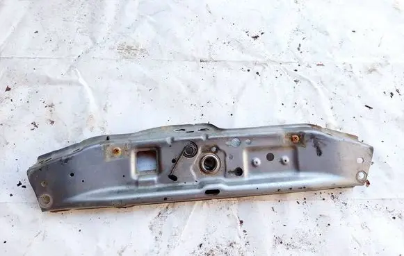 Opel Zafira B Radiator support slam panel