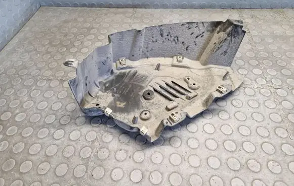 BMW i4 Rear underbody cover/under tray 8738061