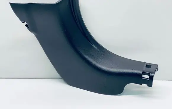 Foot area side trim
