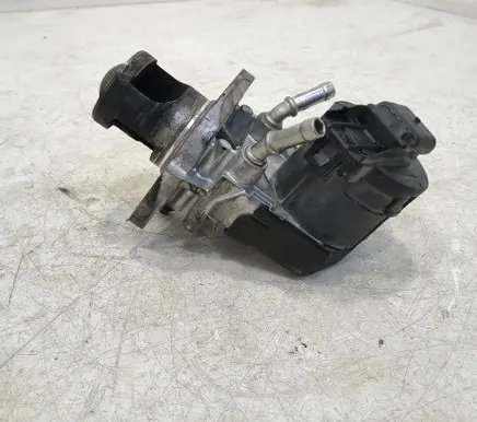 BMW 5 F10 F11 EGR valve 7810871