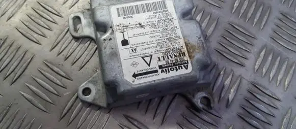 Renault Laguna I Airbag control unit/module 8200018830 550804400