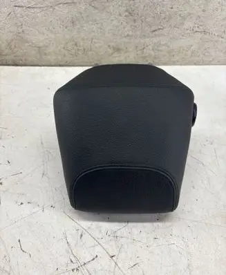 BMW 4 F36 Gran coupe Front seat headrest 