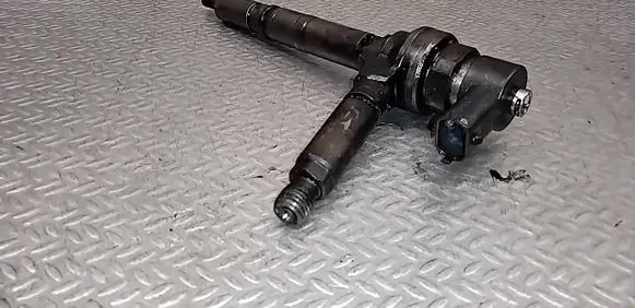 Opel Astra H Fuel injector 0445110175