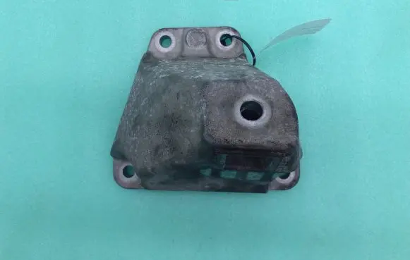 BMW 5 F10 F11 Engine mounting bracket 22116781242 6781242