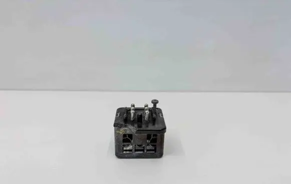 Mercedes-Benz SLC C107 Heater blower motor/fan resistor A1078208015 1078208015