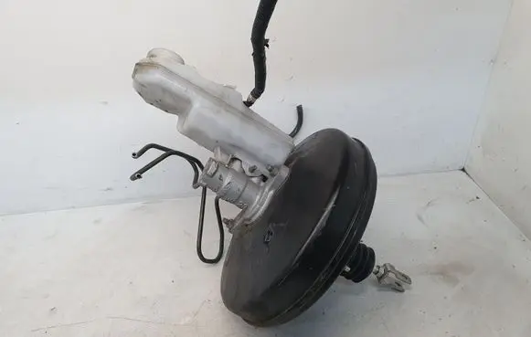 Toyota Avensis T250 Brake booster 4720005320 0204054178 30382B0624