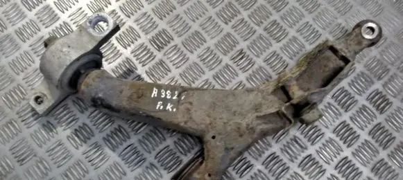 Lexus IS 220D-250-350 Front lower control arm/wishbone