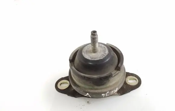 Citroen C5 Engine mount bracket
