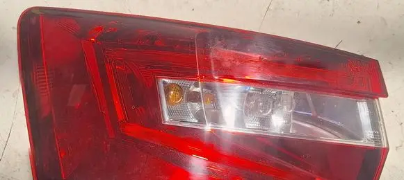 Skoda Superb B8 (3V) Rear/tail lights 3V9945207A SK482BA