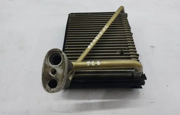 Air conditioning (A/C) radiator (interior)
